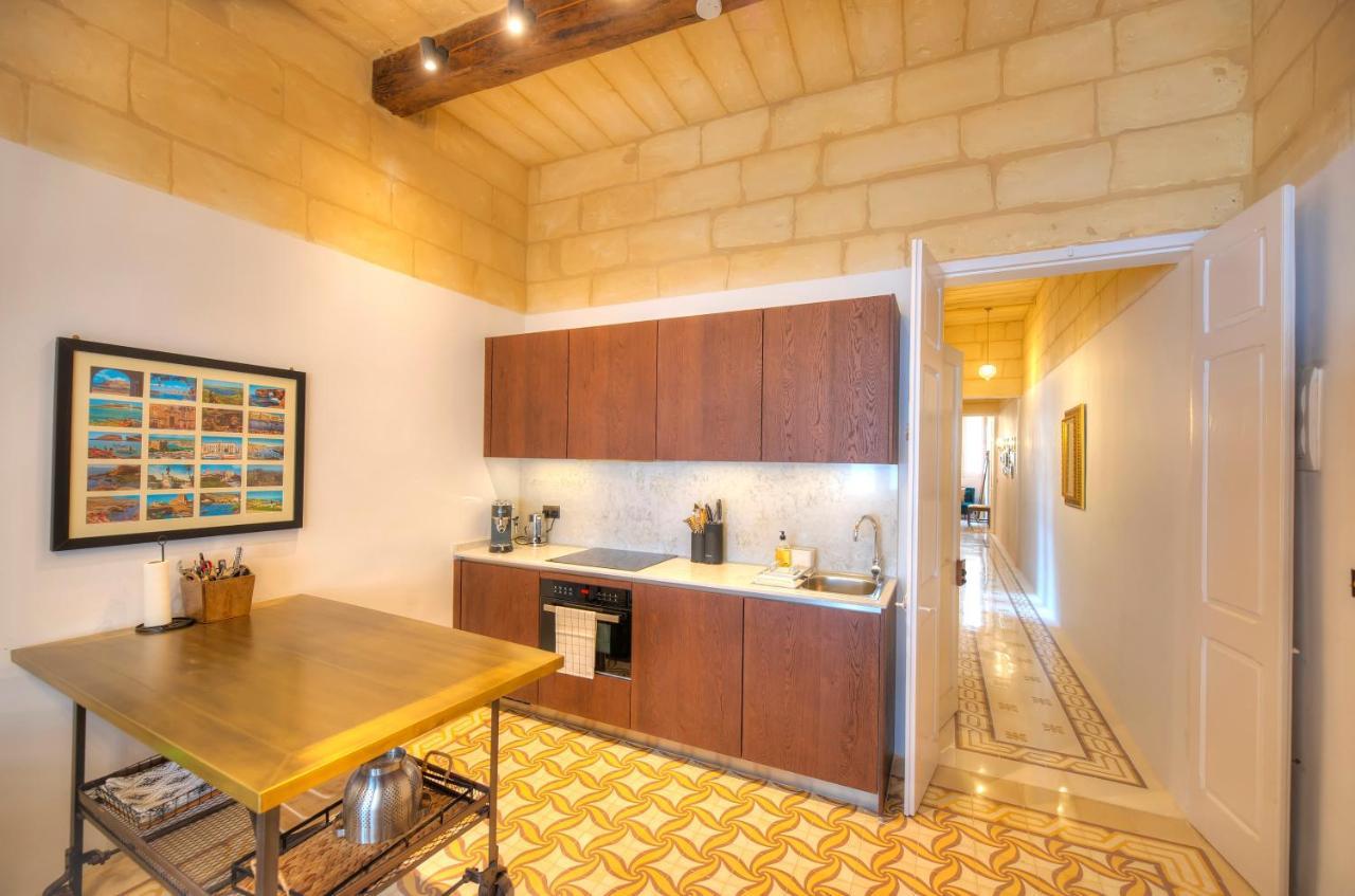 Traditional & Chic 2 Bedrooms In Imcd1-1 Apartment *