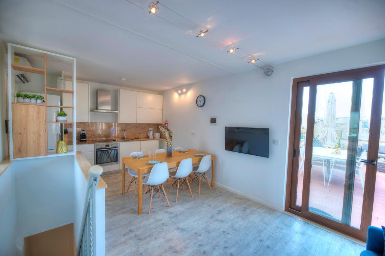 Comfy 1 Bedroom - Sun Terrace & Sea Views Gbuh1-1 Apartment Valletta
