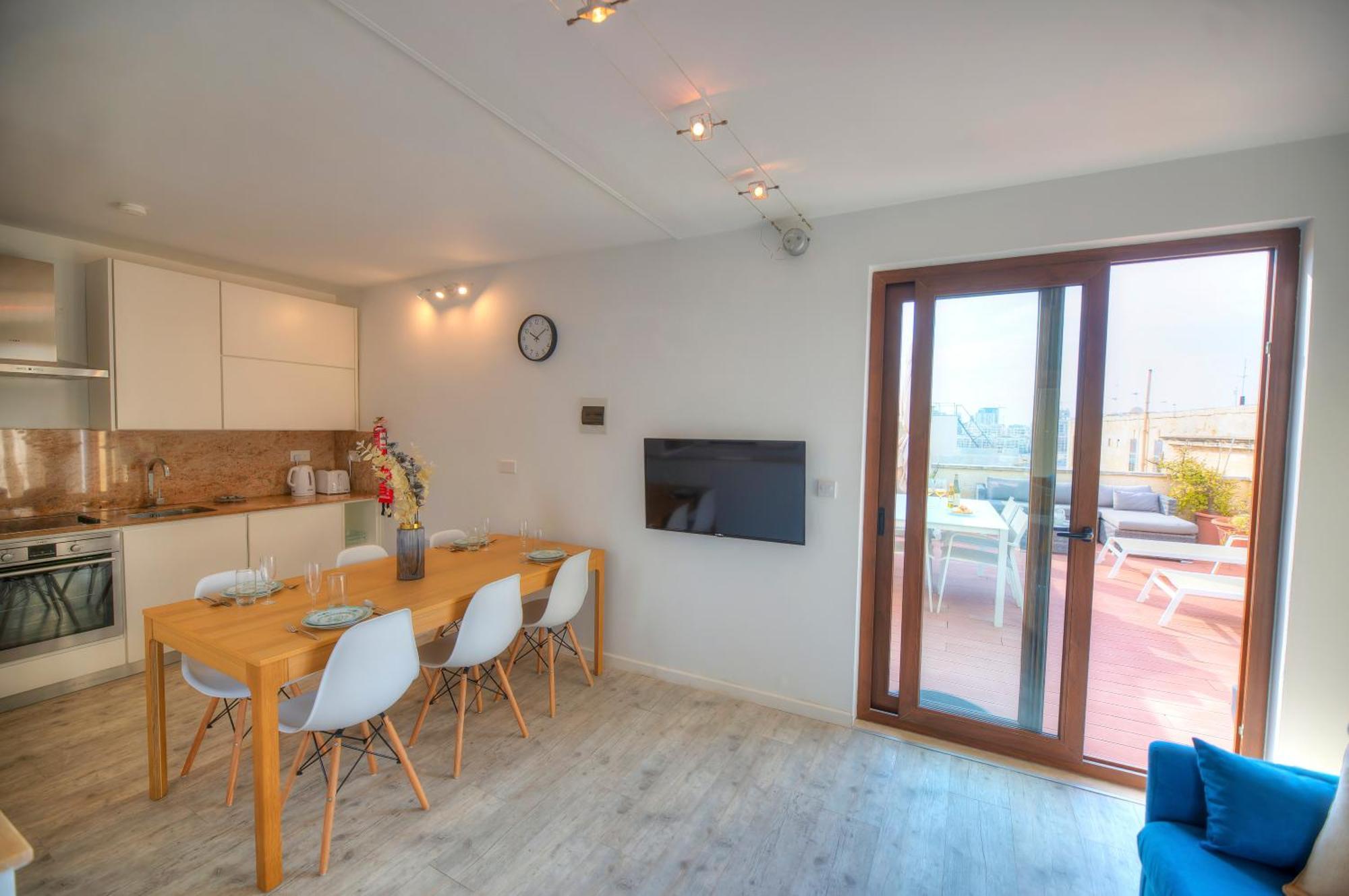 Comfy 1 Bedroom - Sun Terrace & Sea Views Gbuh1-1 *