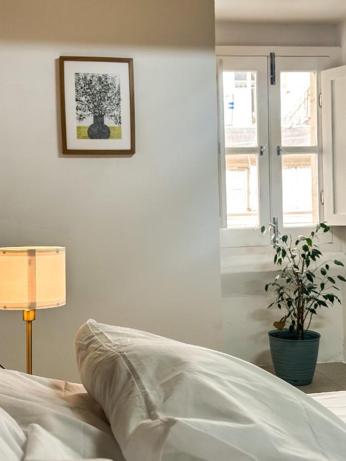 Traditional Townhouse On The Main Street In Blue Door Apartment Valletta