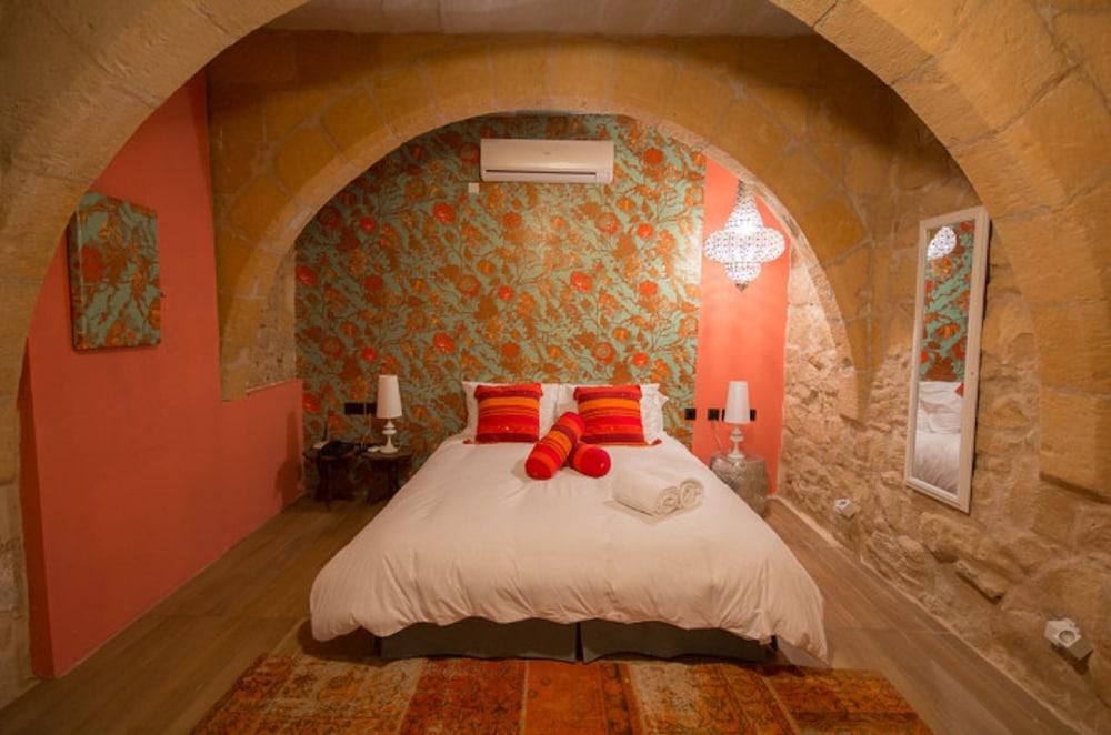 The Vincent Boutique Bed & Breakfast 4*