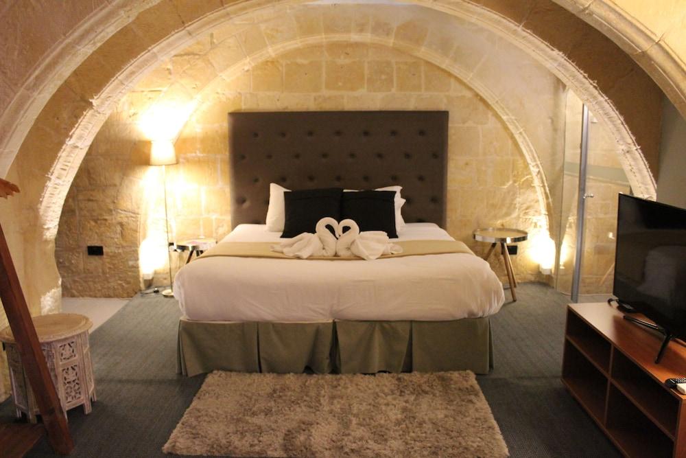 The Vincent Boutique Bed & Breakfast 4*