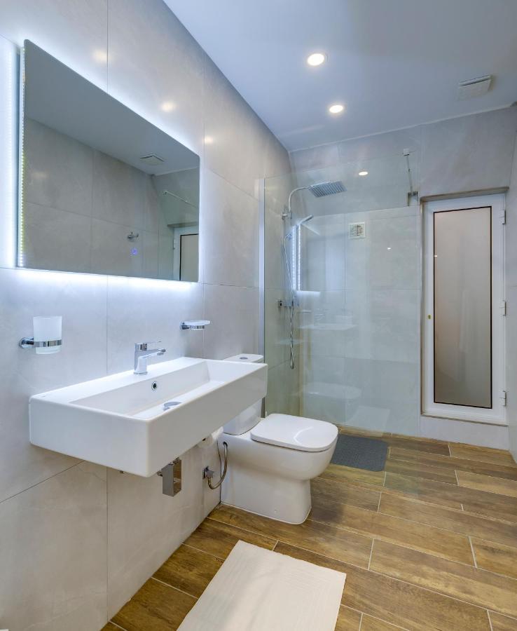 Apartment Kapitali 33a