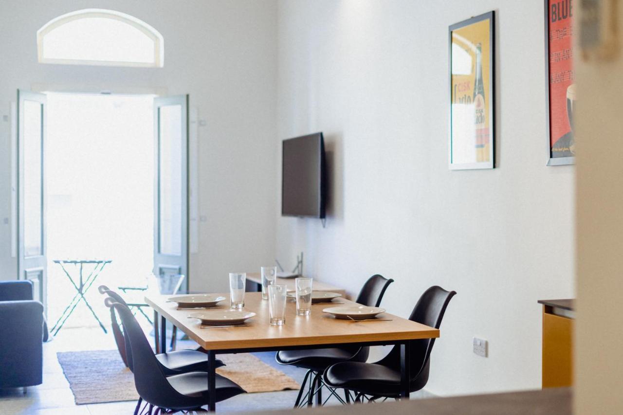 Apartment Collection - Republica *