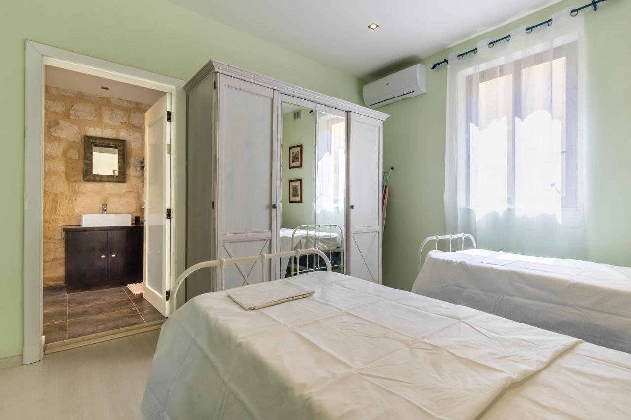 Bastions Seafront house Holiday home *