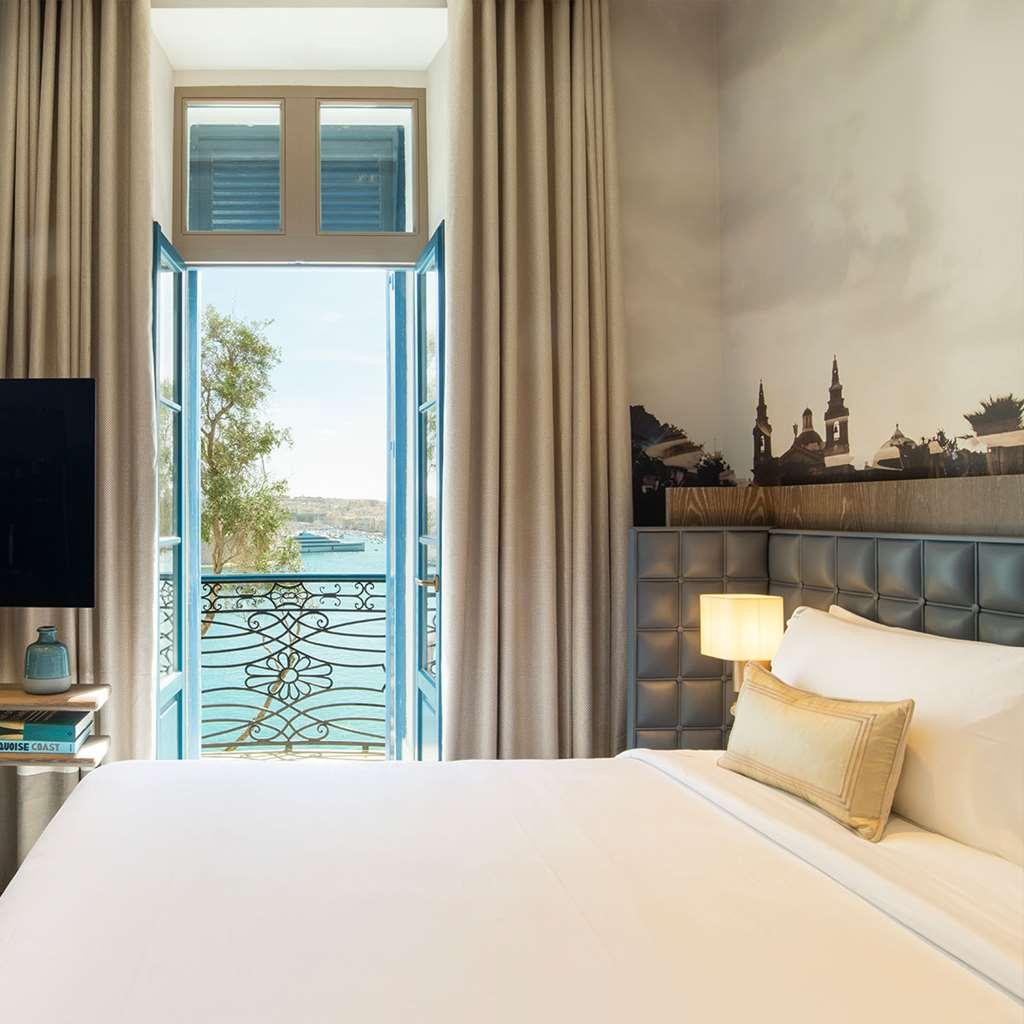 Iniala Harbour House And Residences Hotel