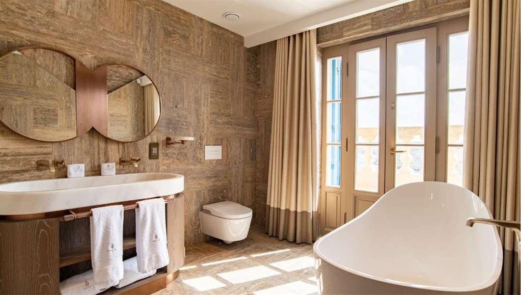 Iniala Harbour House And Residences Hotel *