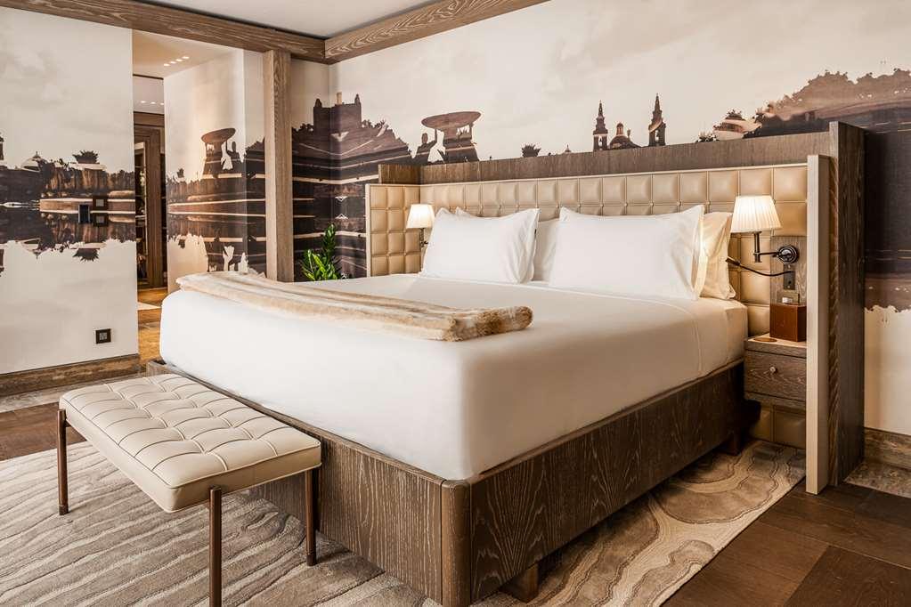 Iniala Harbour House And Residences Hotel