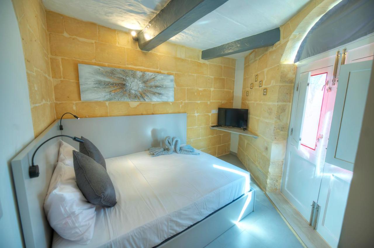1bedroom-stunning Views In Center Jspi1-1 * Valletta