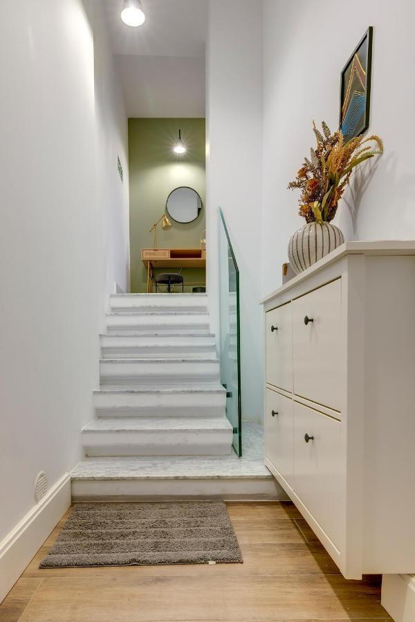 Tranquil In The Heart Of Apartment *