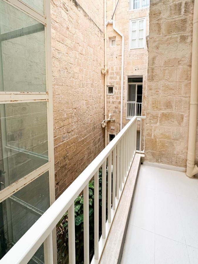 Apartment Modern 2br Flat In By Arcobnb *