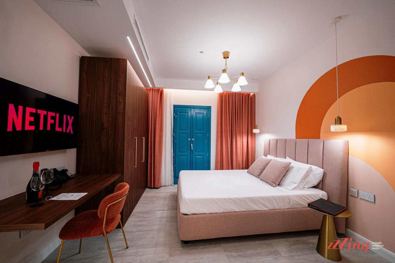 Avalon Boutique Hotel *