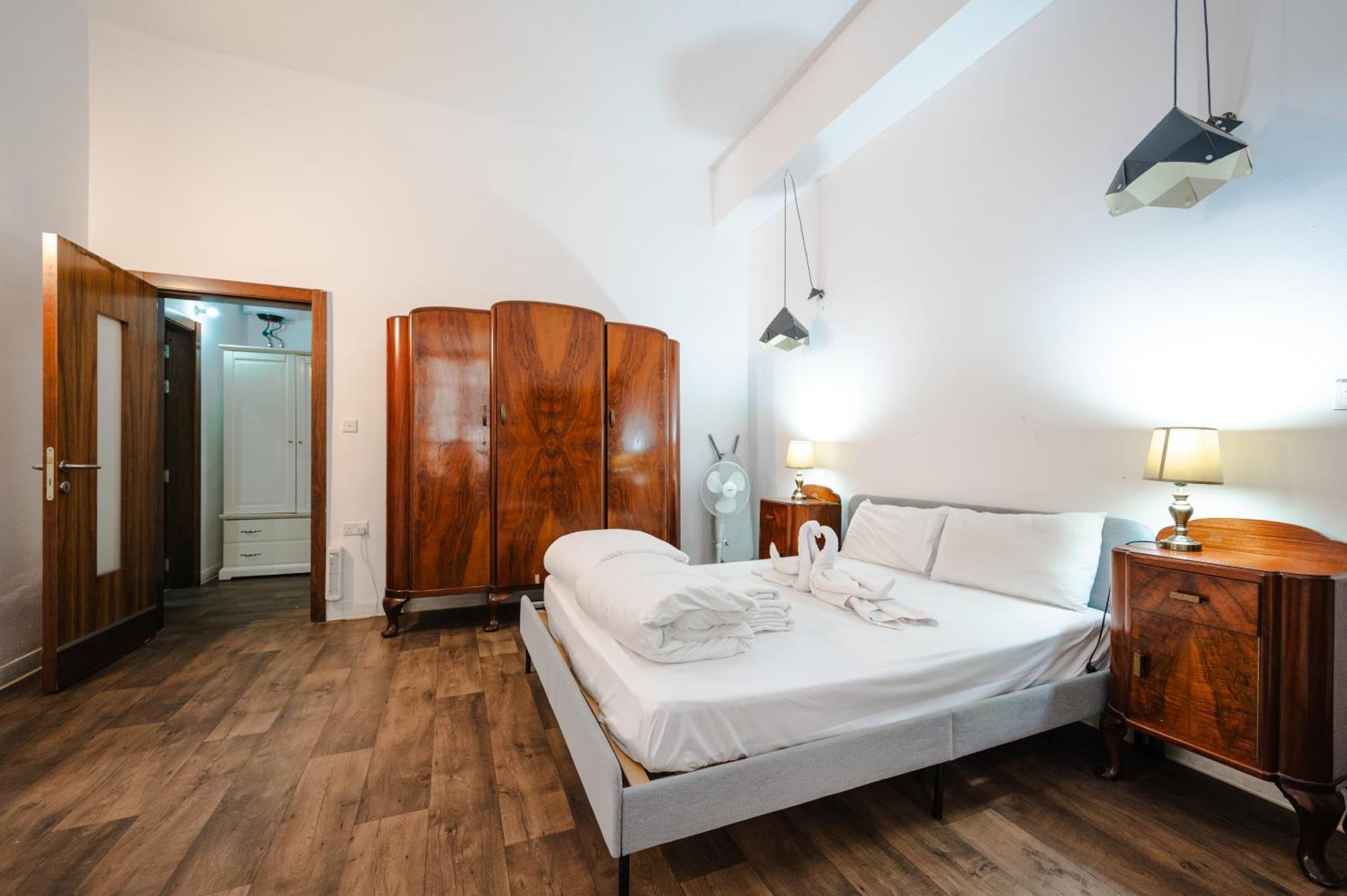 St Two Bedroom Apartment