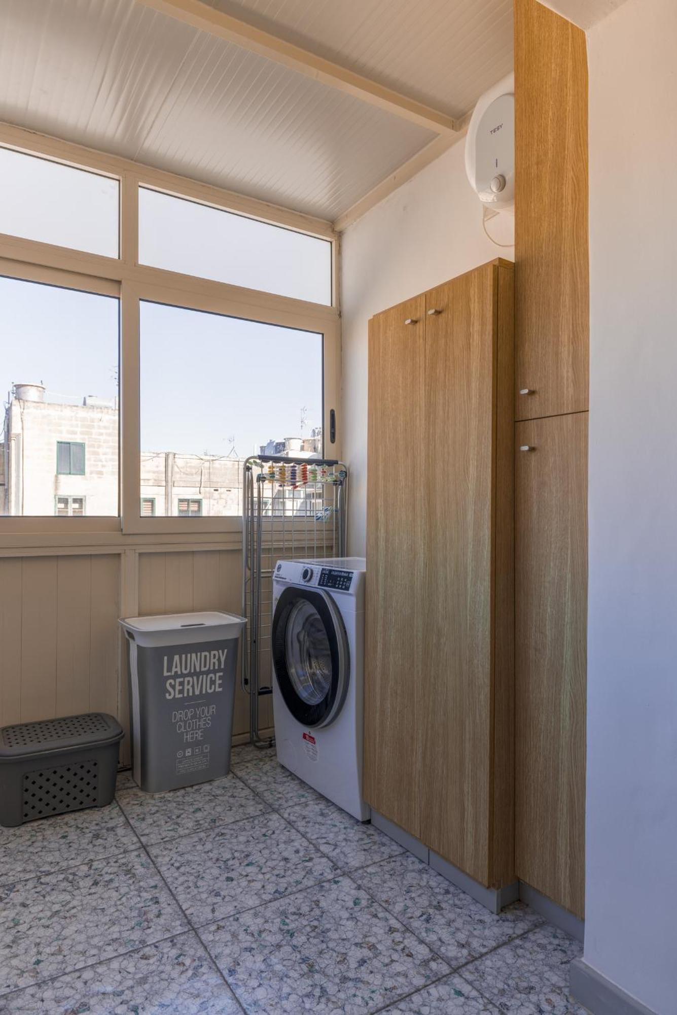 Harbour View - Large 2br Valletta