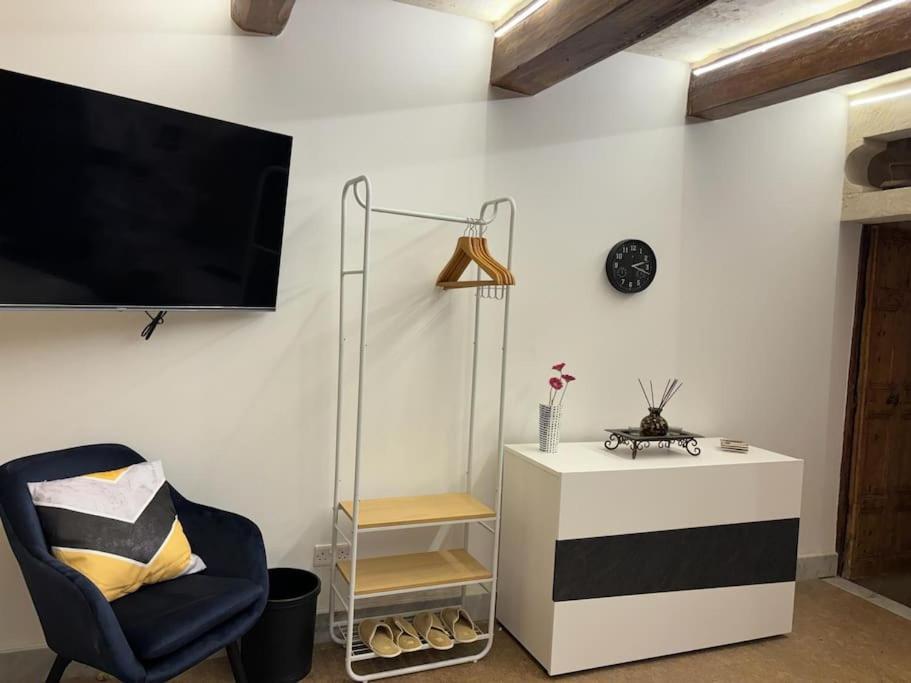 Vincenti's Nest