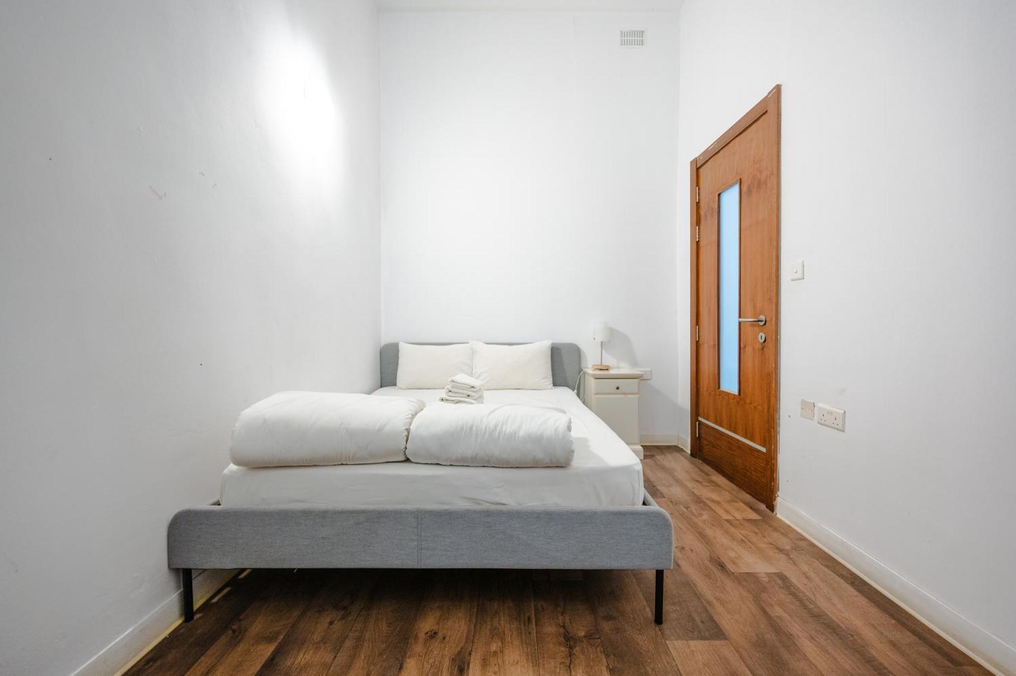 St Two Bedroom *