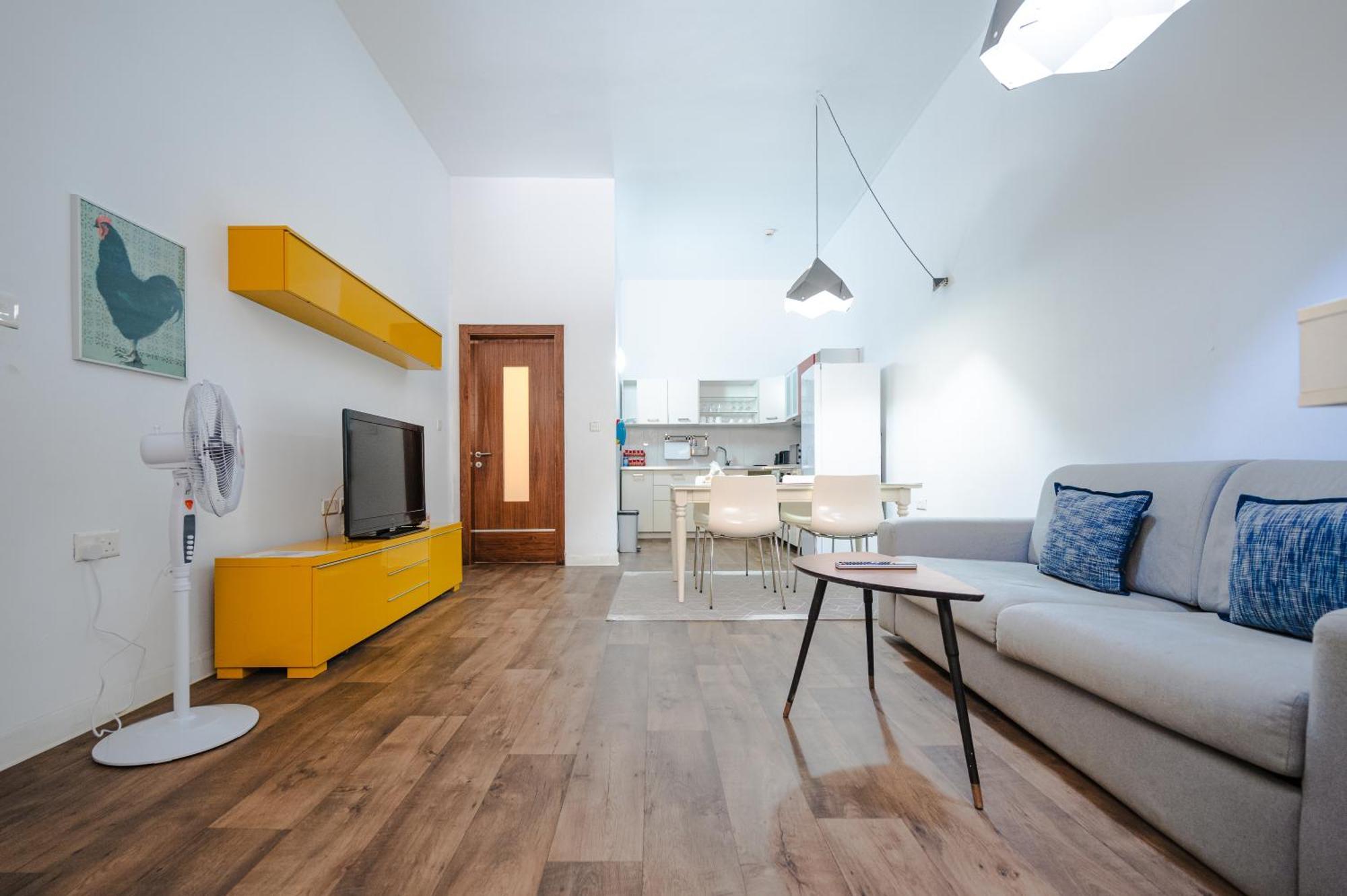 St Two Bedroom *