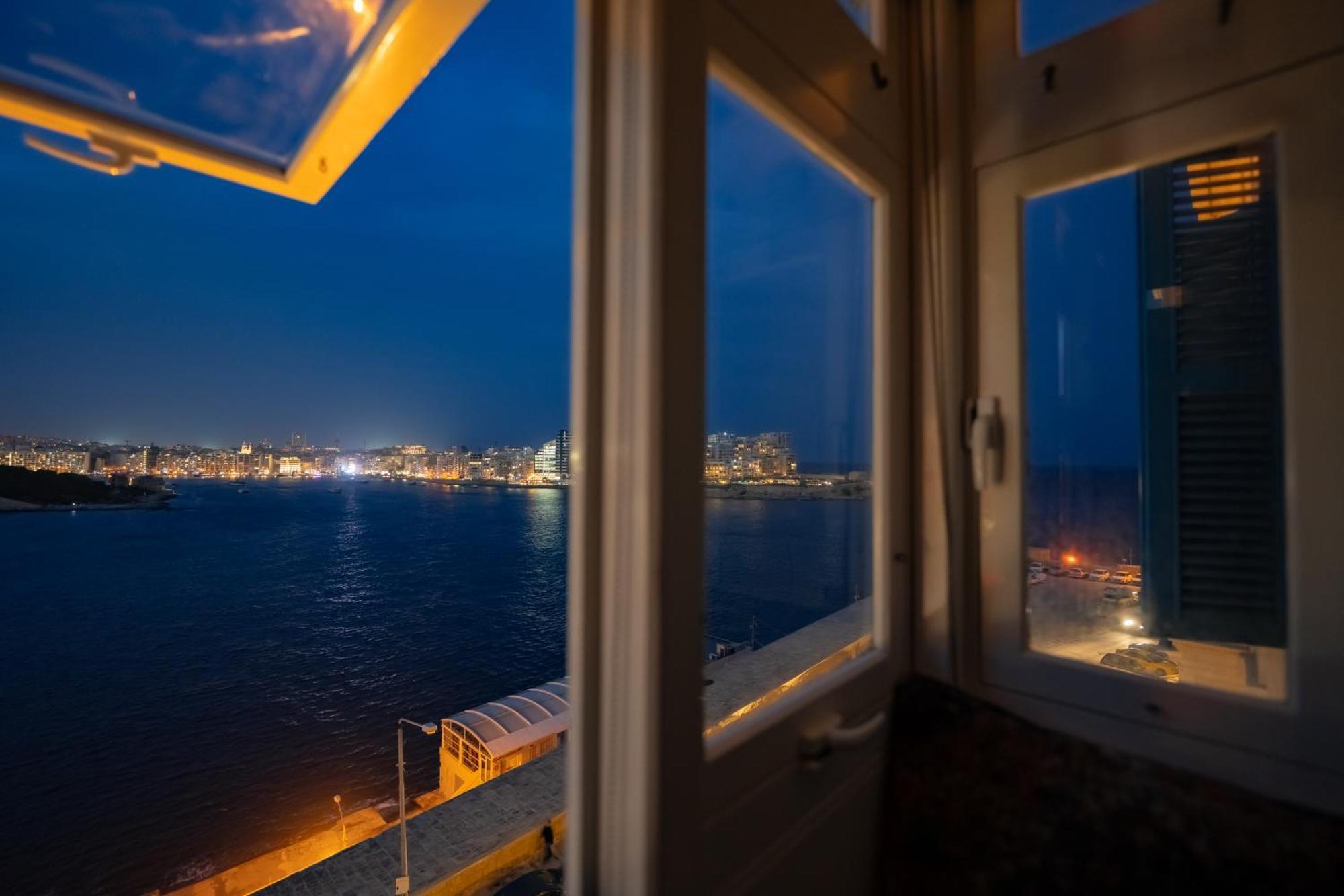 Extraordinary Views In A In Valletta