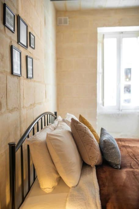 Chic, Stylish & Spacious Flat In Apartment Valletta