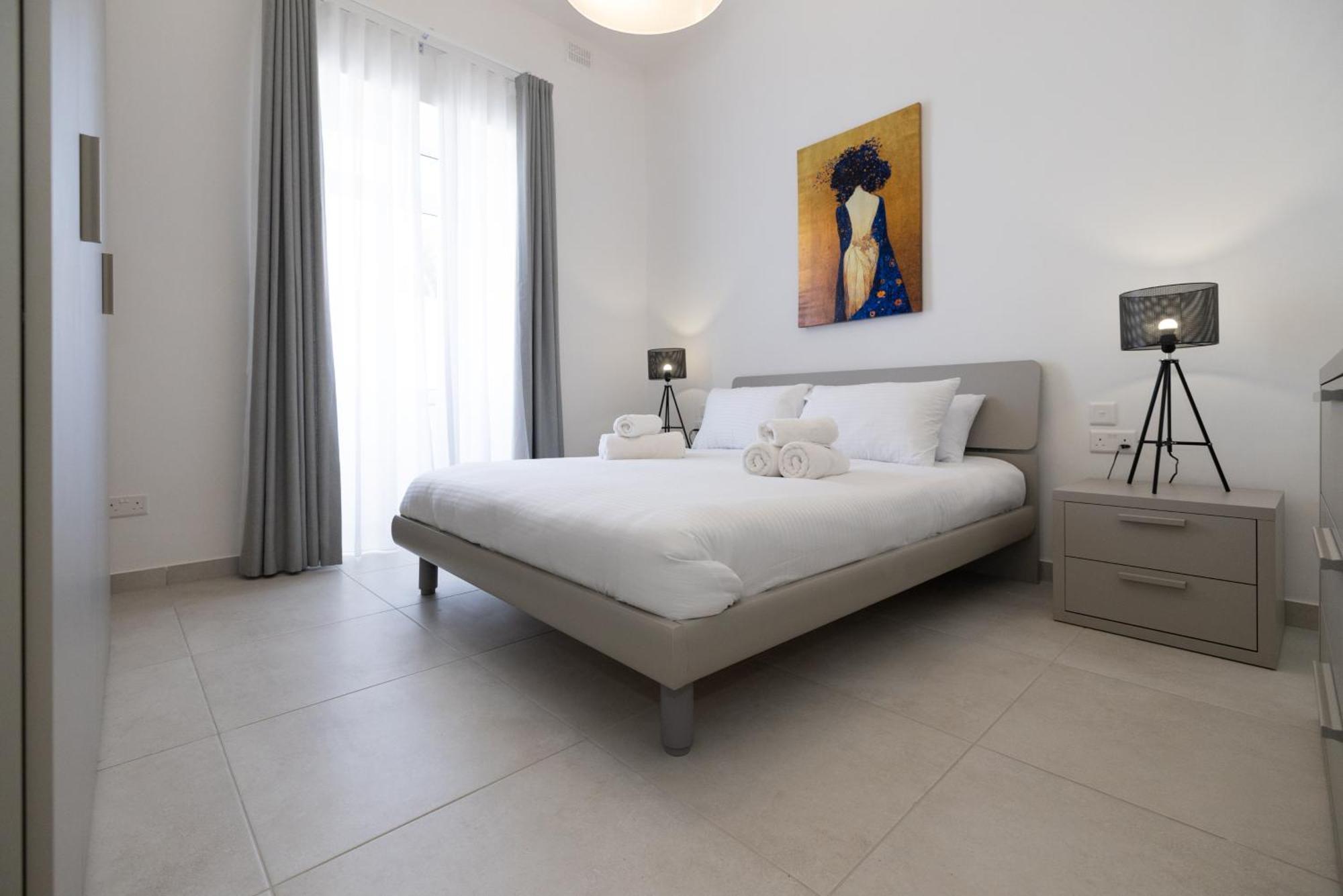 Collection - Mediterranean Views Apartment Valletta