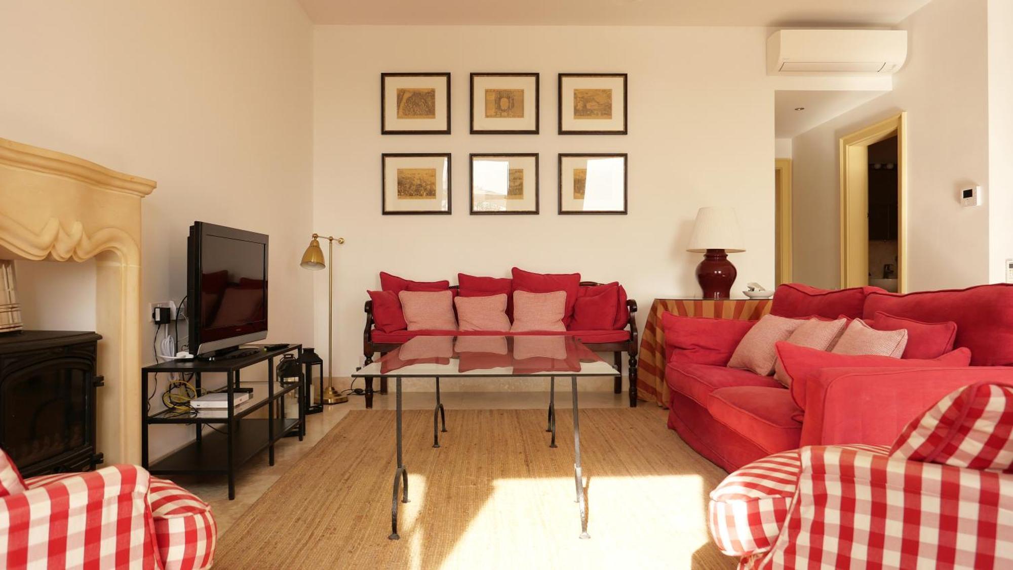 Penthouse W/ Unique Harbour View Valletta