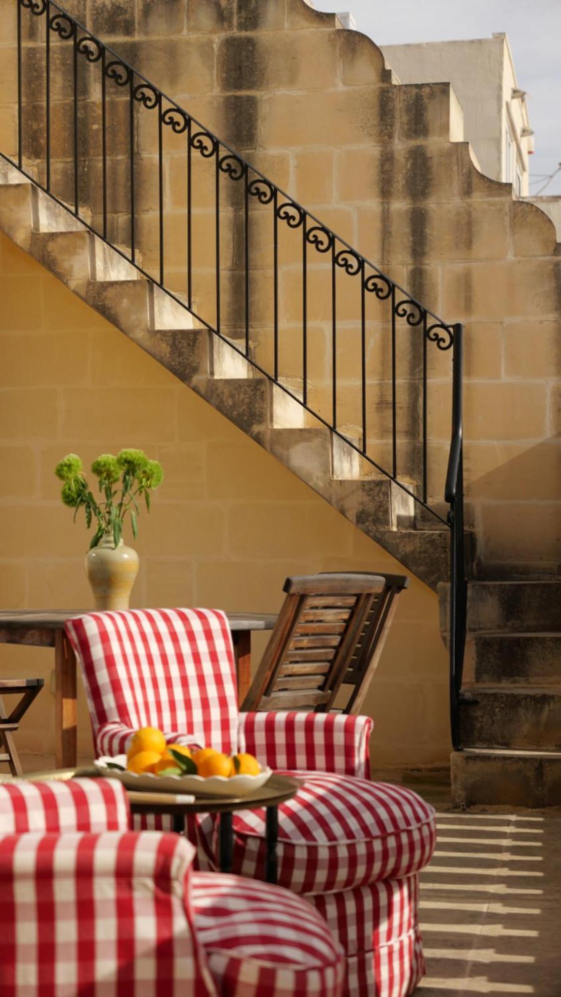 Penthouse W/ Unique Harbour View Apartment Valletta