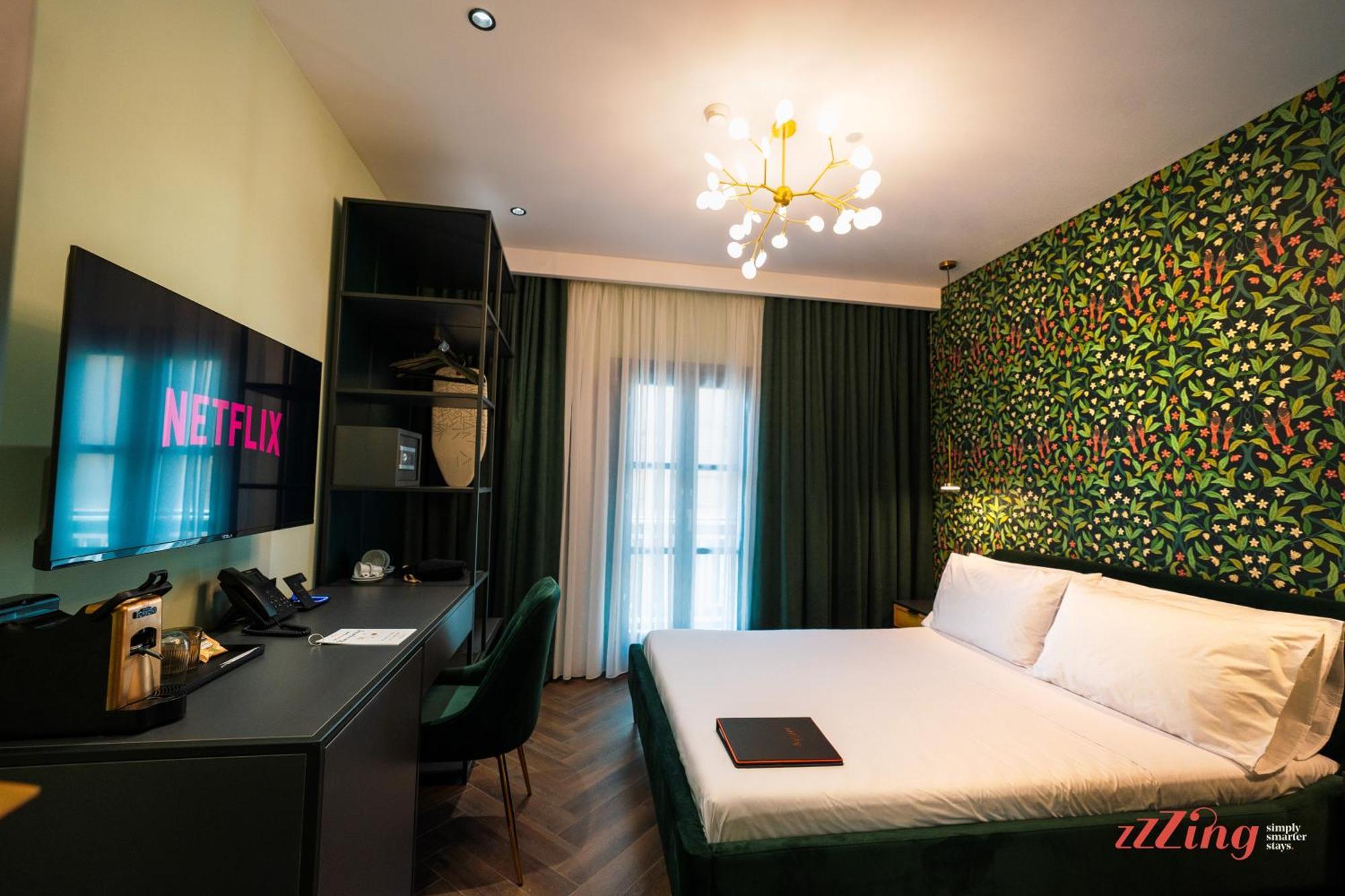 Avalon Boutique Hotel *
