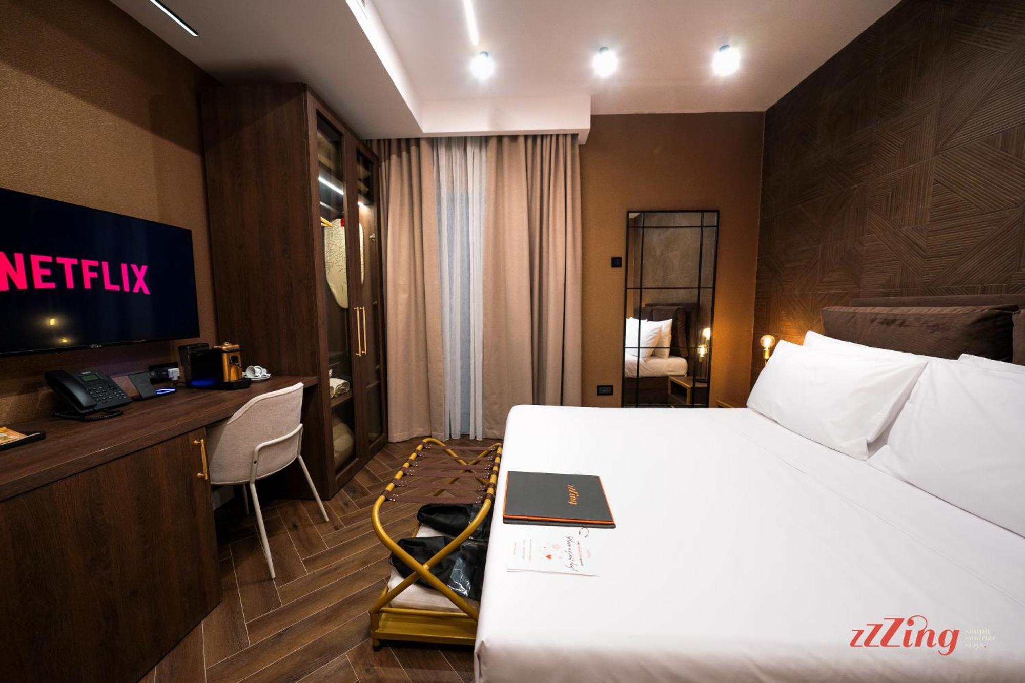 Avalon Boutique Hotel *