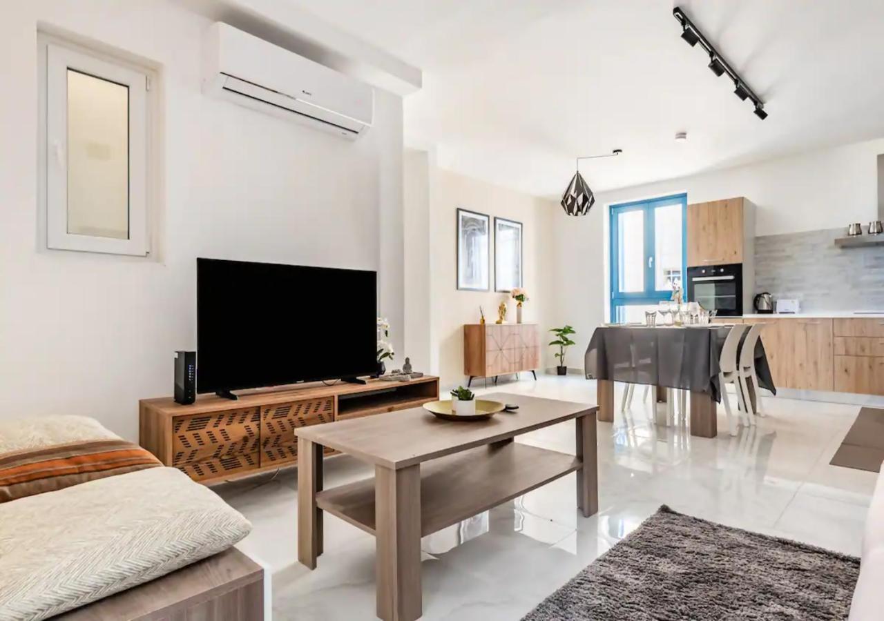 Apartment Sea View Luxury Brand New In