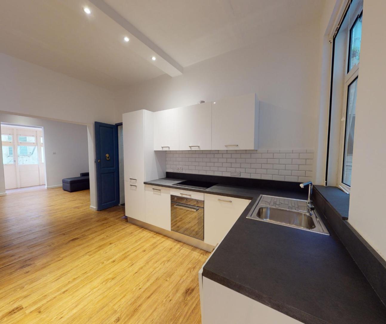And Modern Flat Apartment Valletta