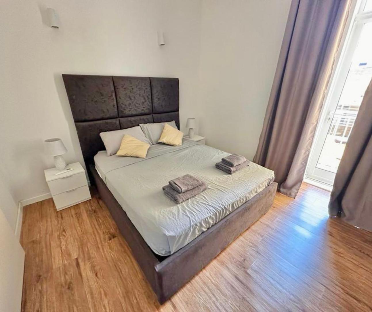 And Modern Flat Valletta