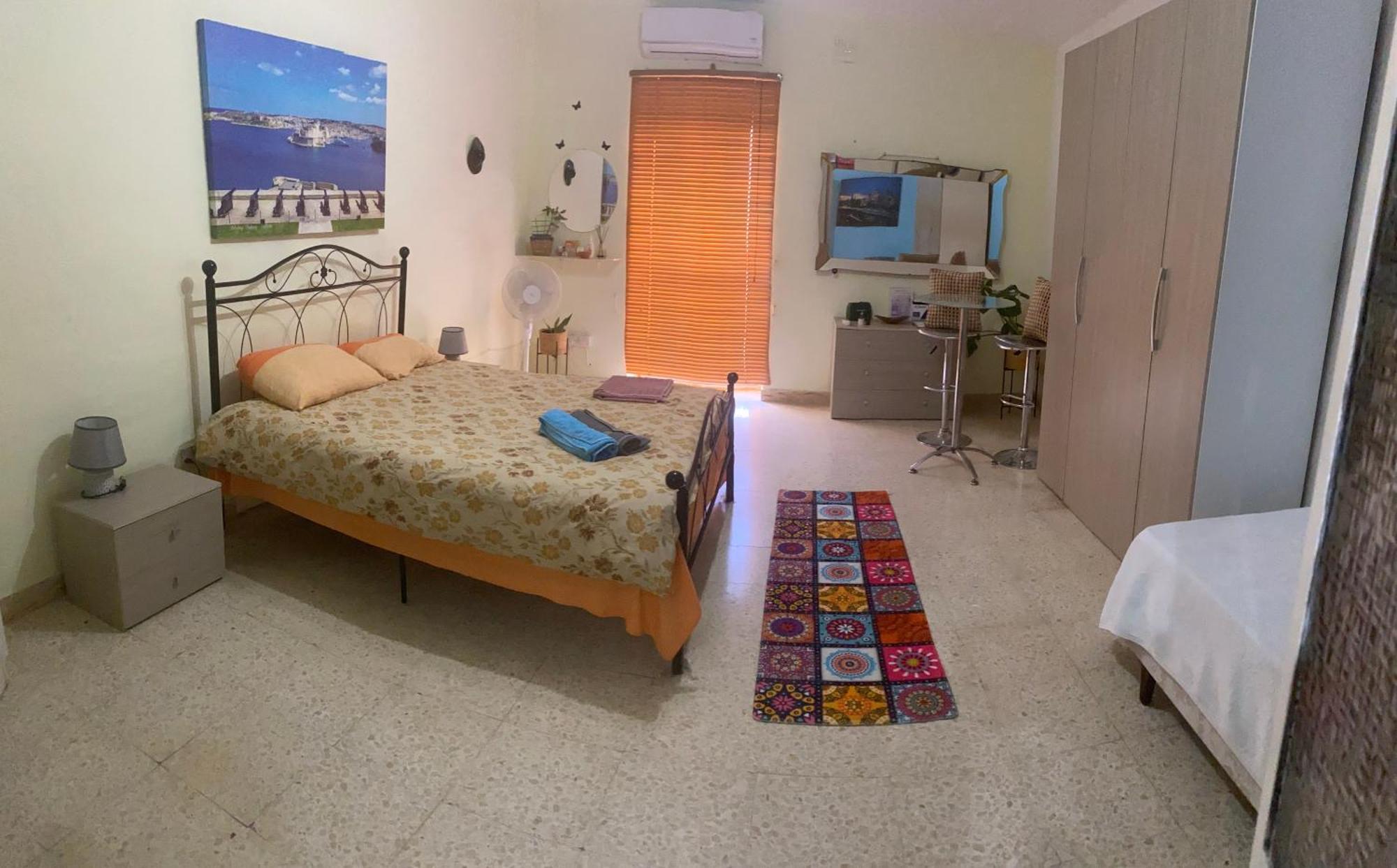 Tradtional One Bedroom Apartment