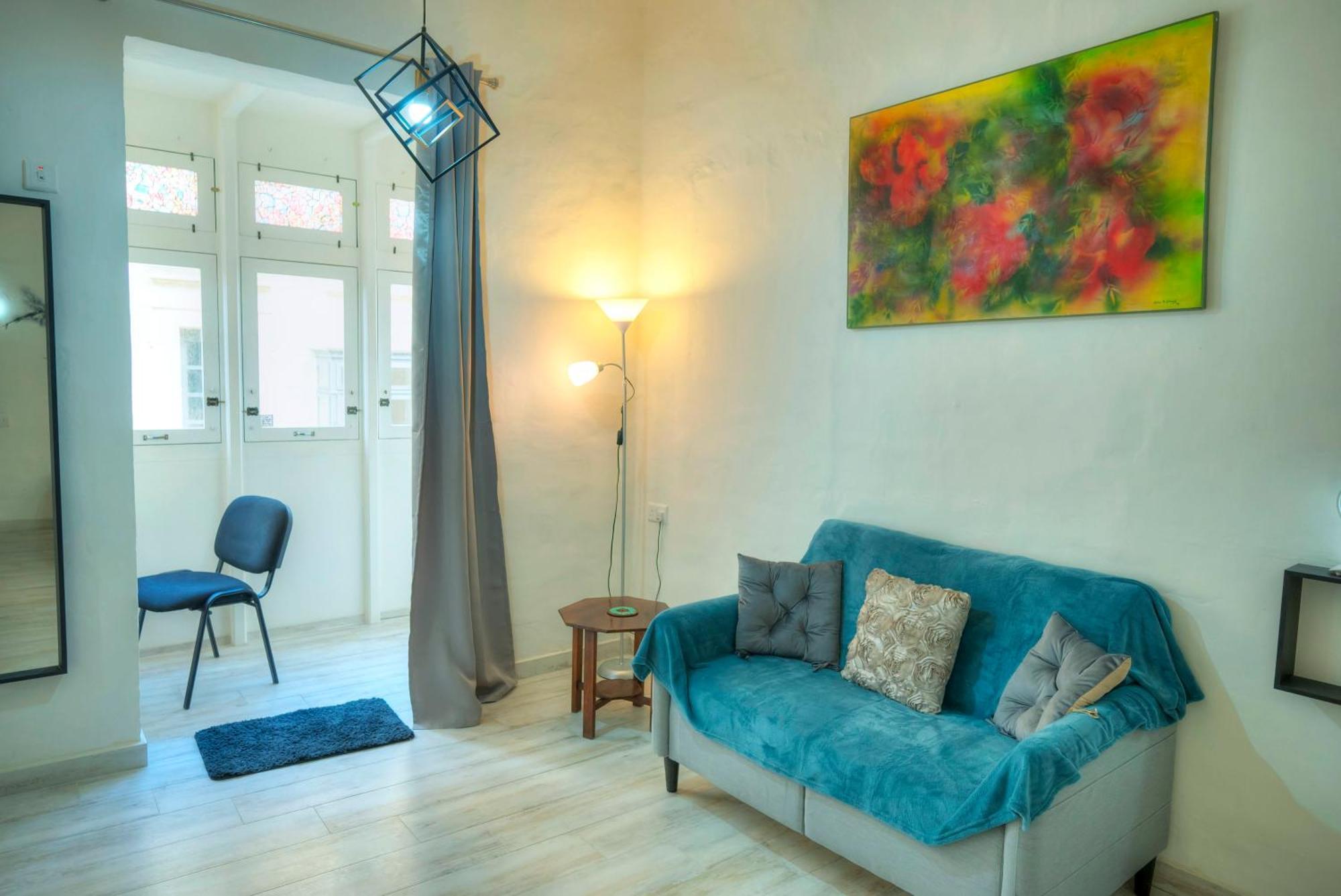 Apartamento Charming 3 Storey In Centre, Ngri1-1 *
