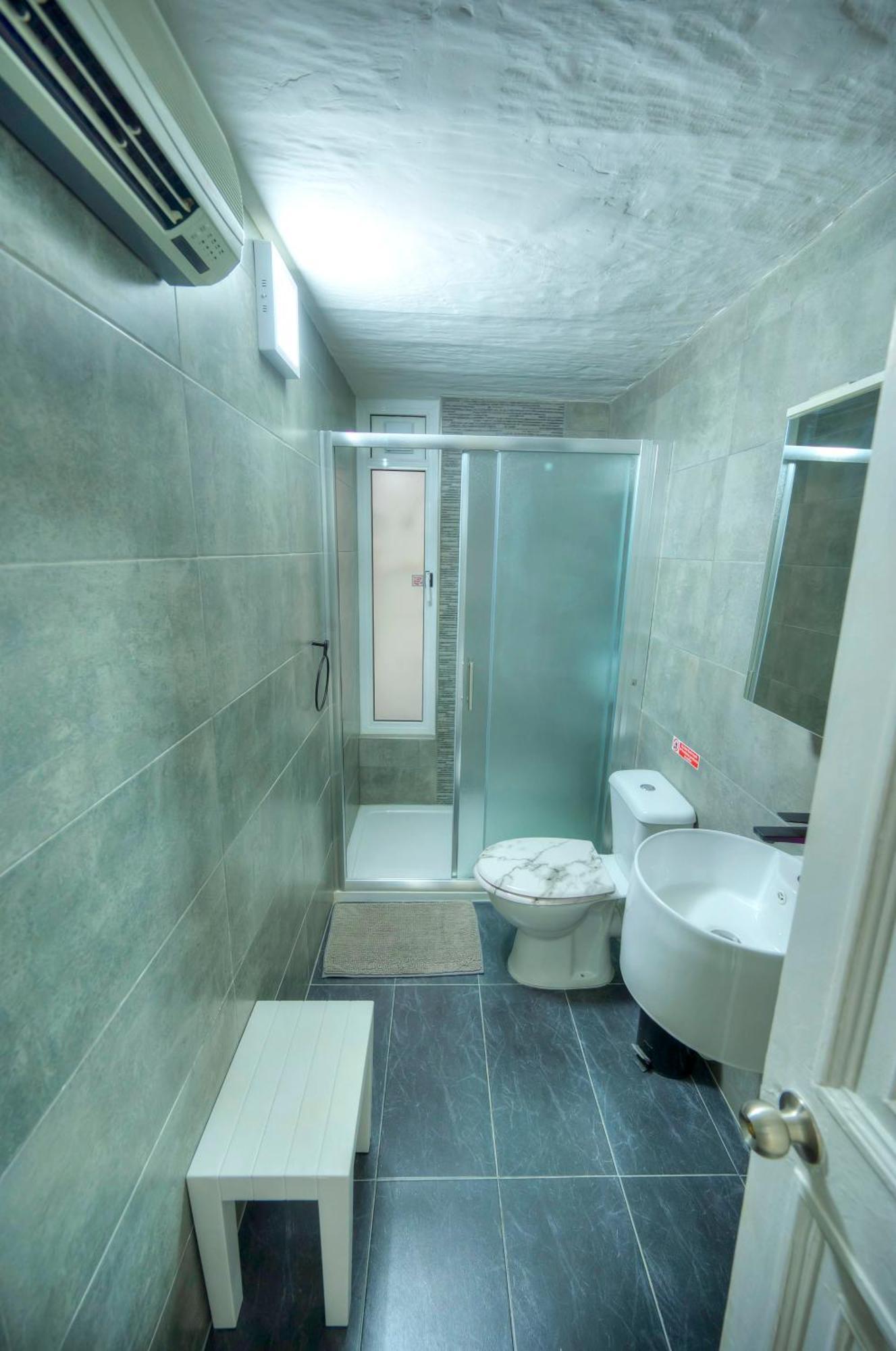 Charming 3 Storey In Centre, Ngri1-1 Apartment