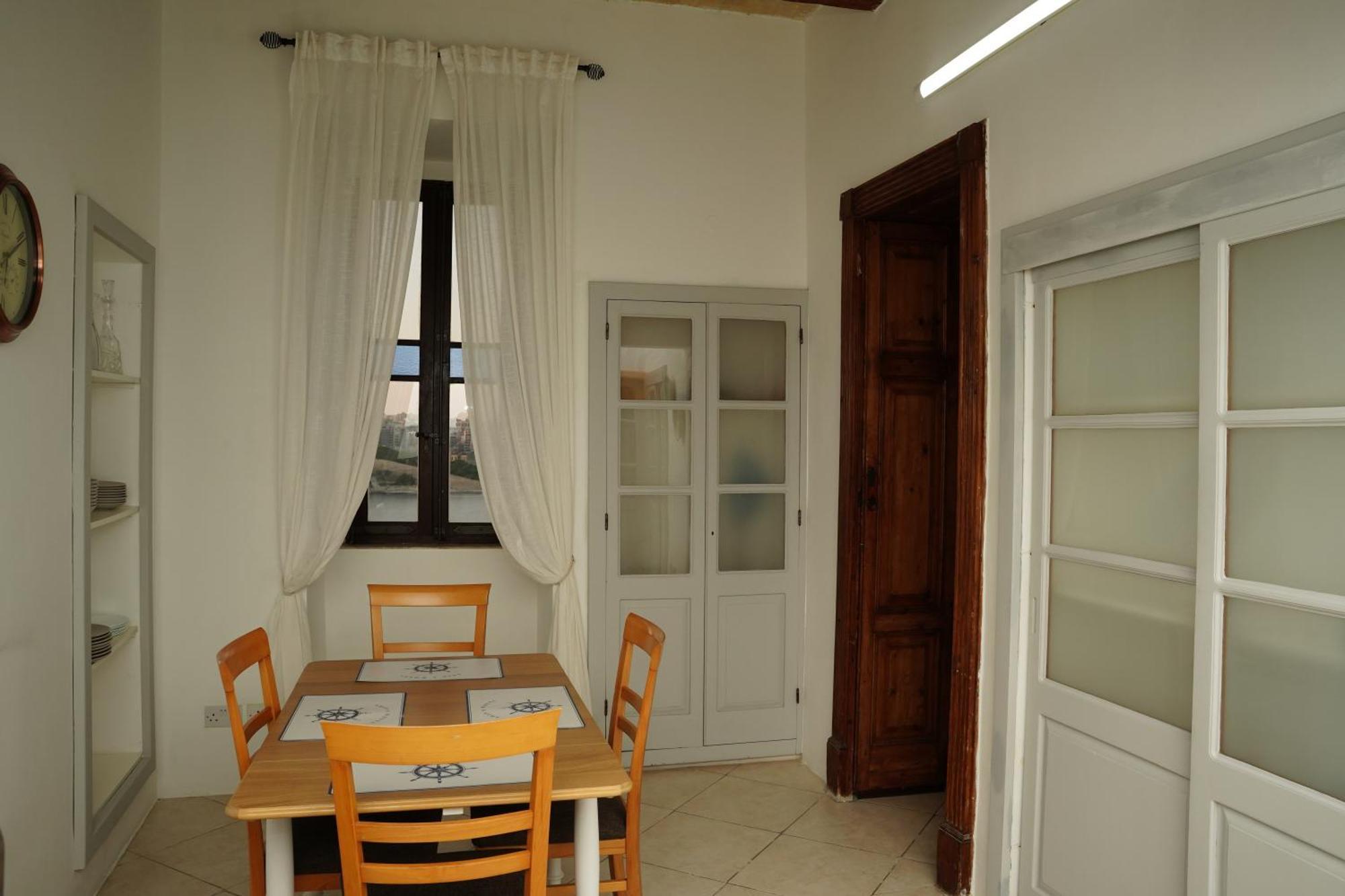 Xetto Apartment