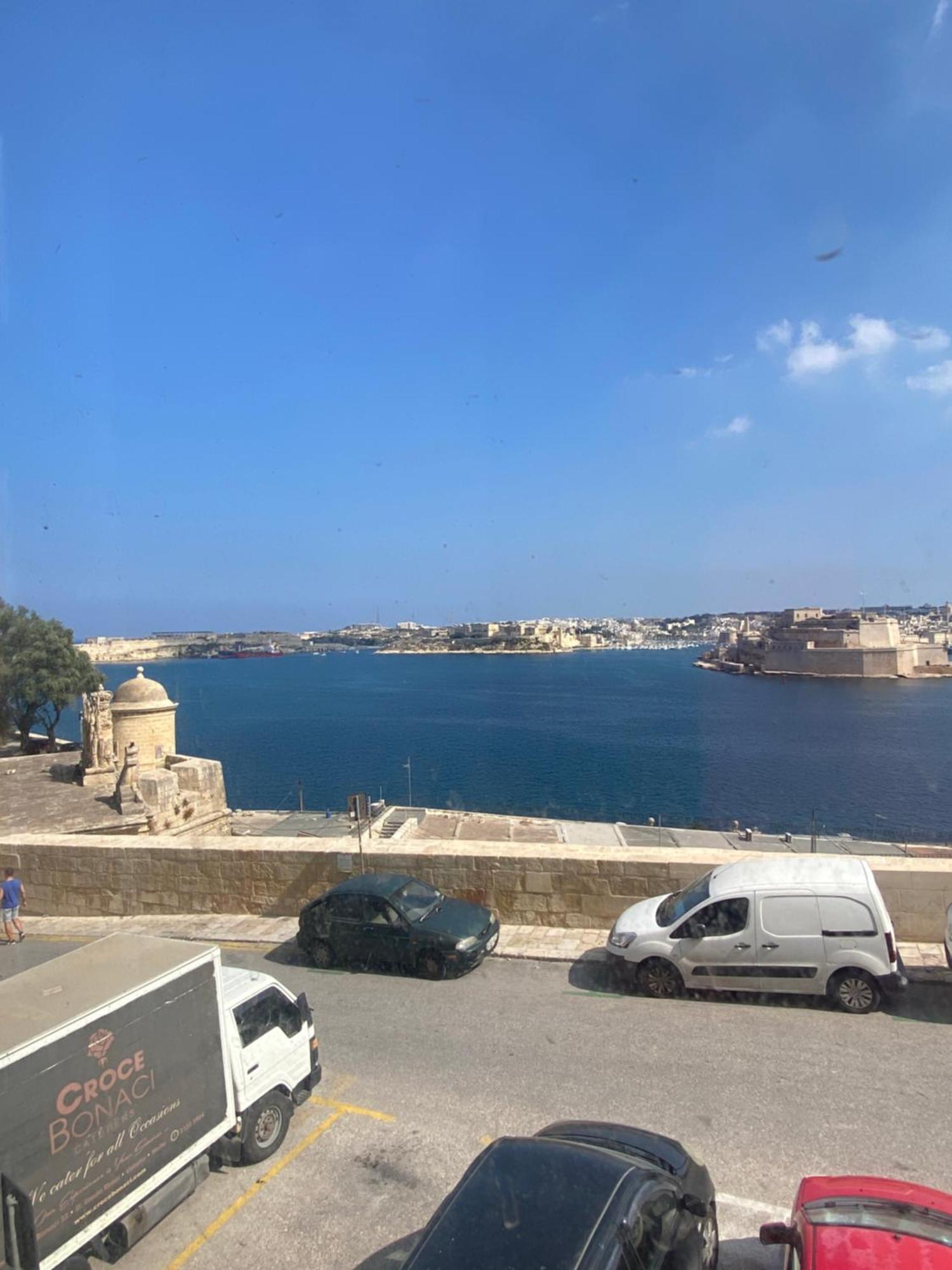 Seaview Townhouse Valletta