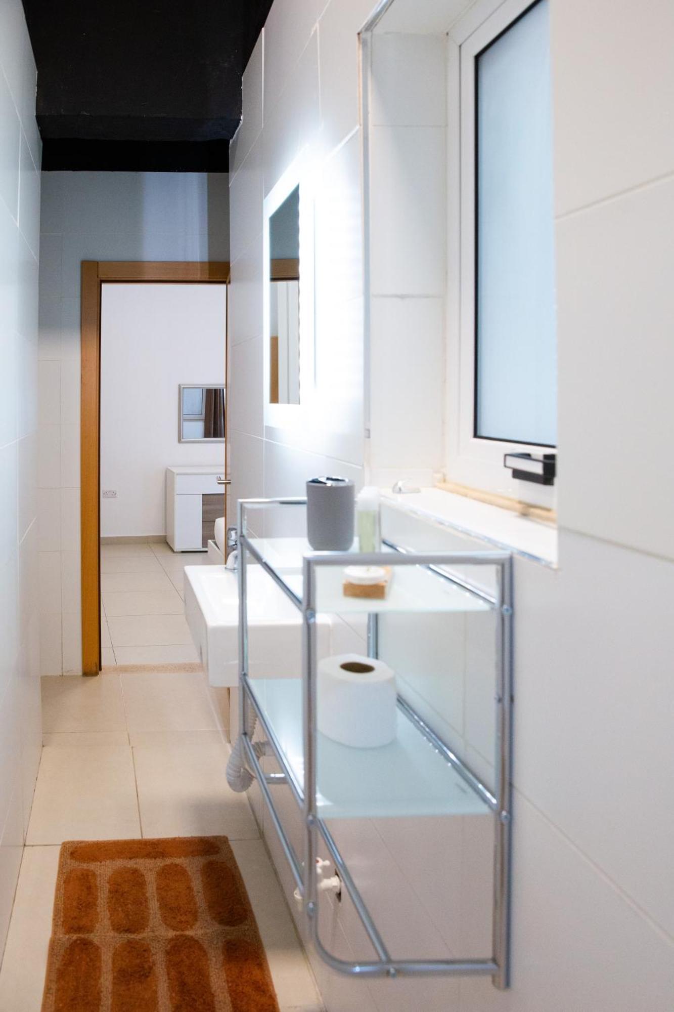Center By Arcobnb Apartment