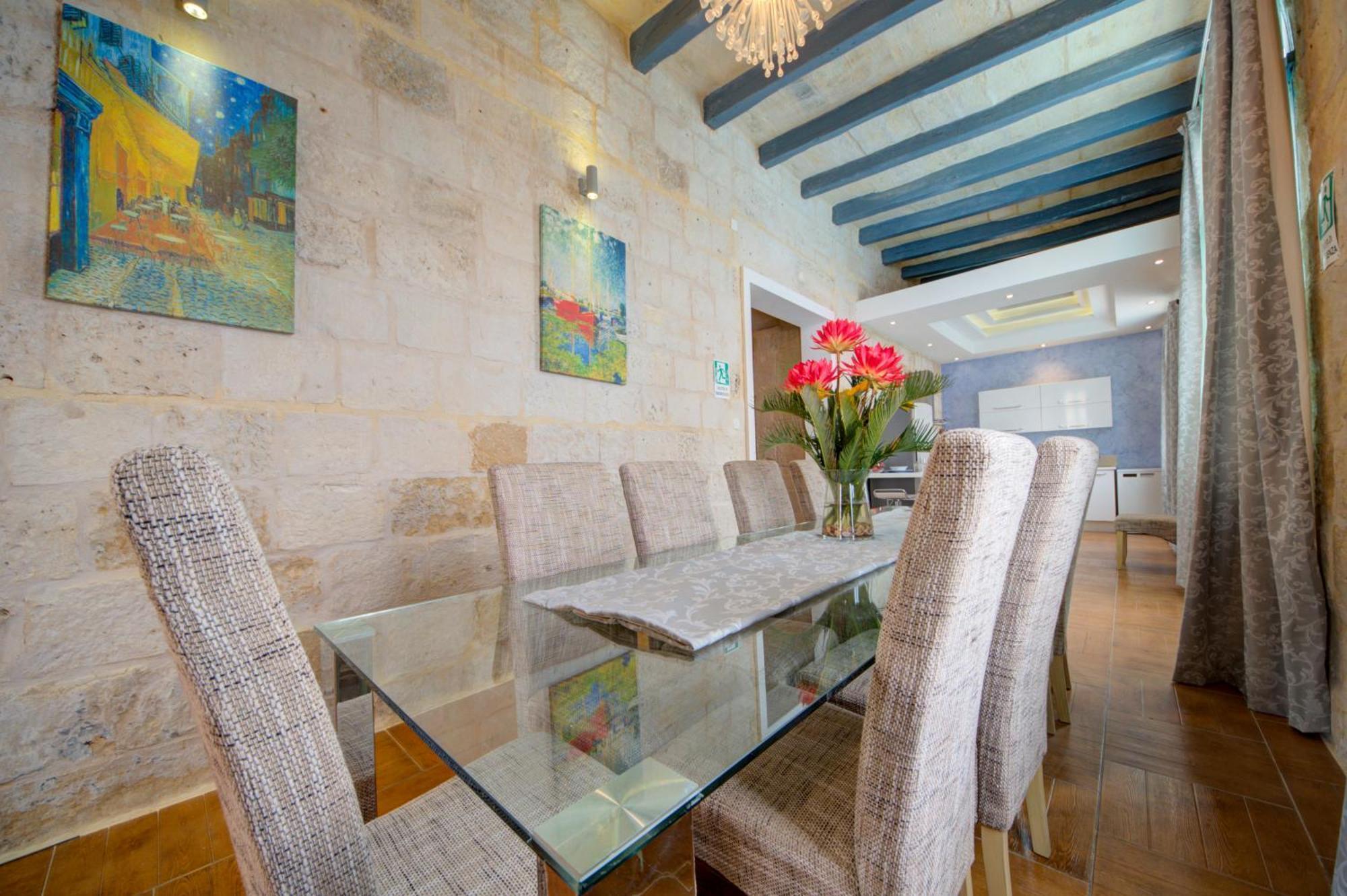 Waterfront With Pool And Jacuzzi Villa *