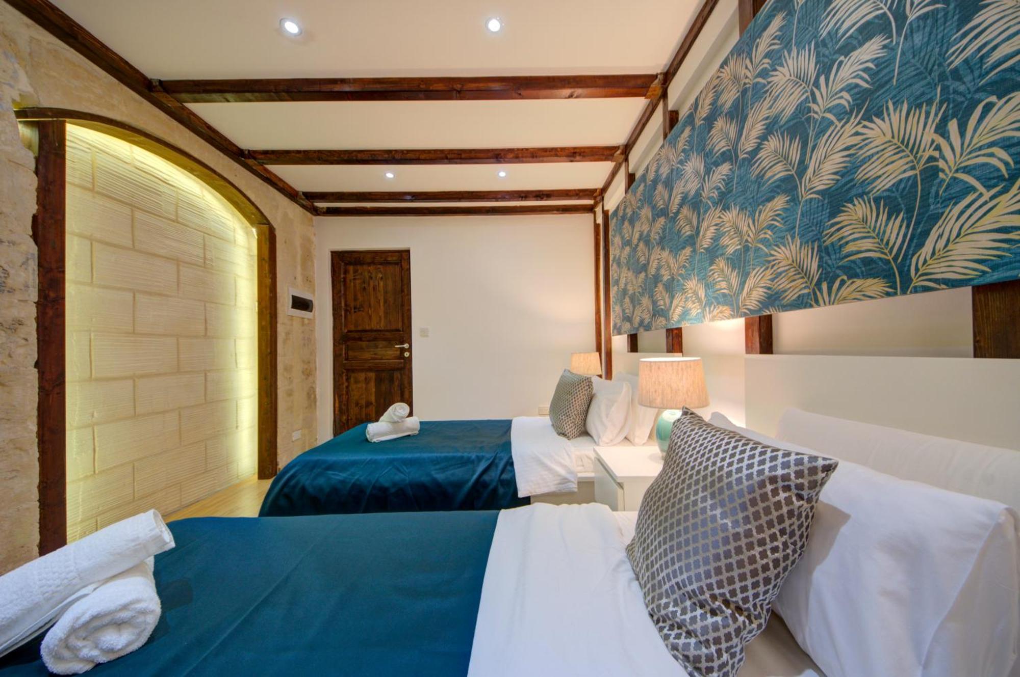 Villa Waterfront With Pool And Jacuzzi Valletta