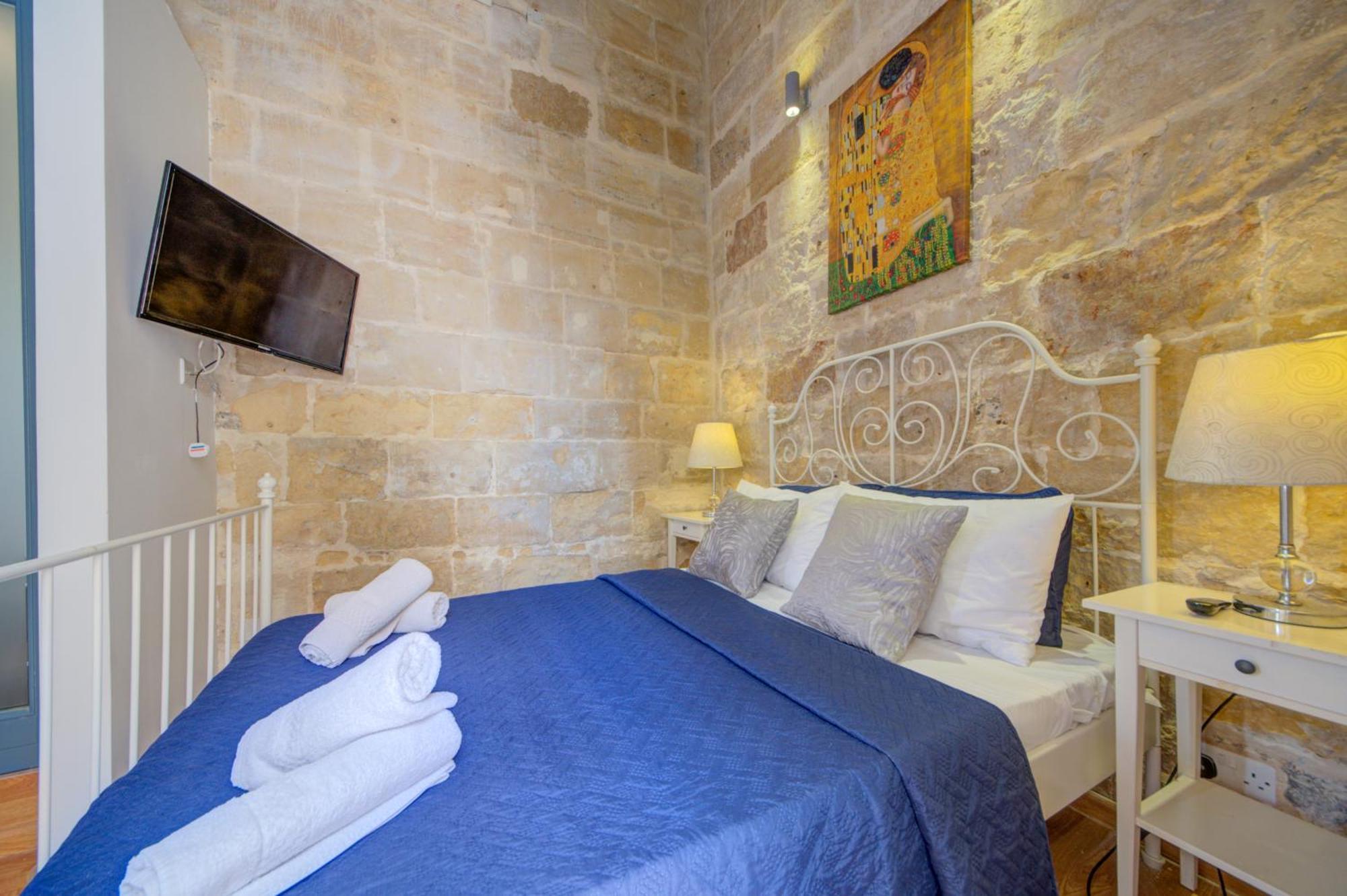 Waterfront With Pool And Jacuzzi * Valletta