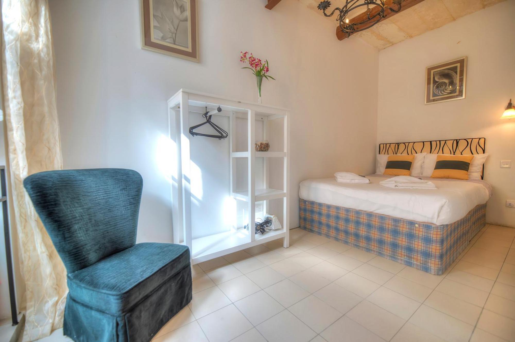 Holiday home Charming House In The Heart Of Cpac1-3