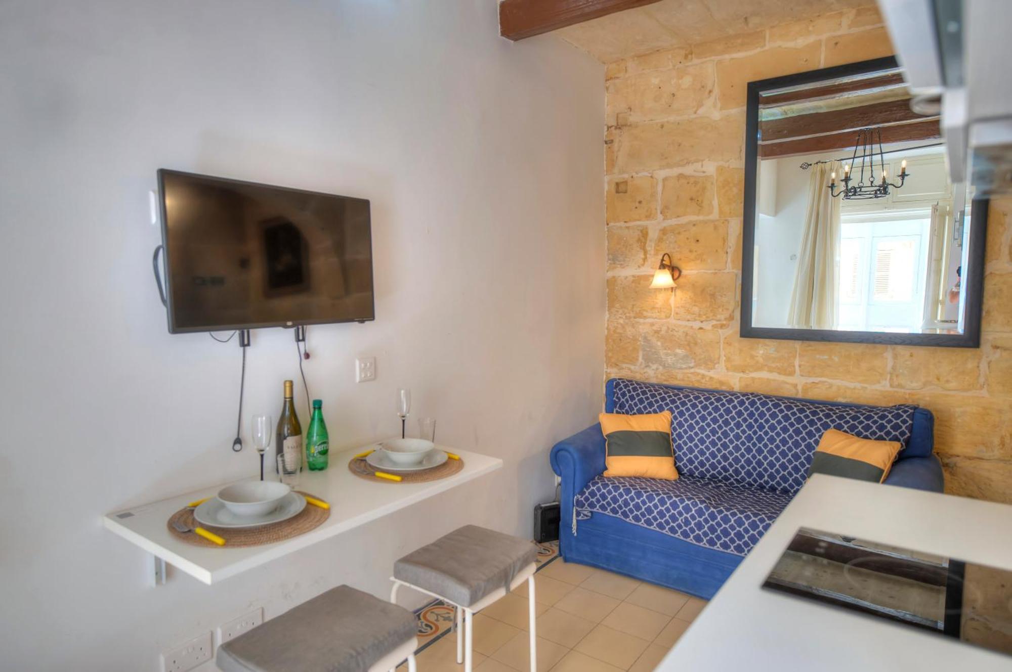 Holiday home Charming House In The Heart Of Cpac1-3 *