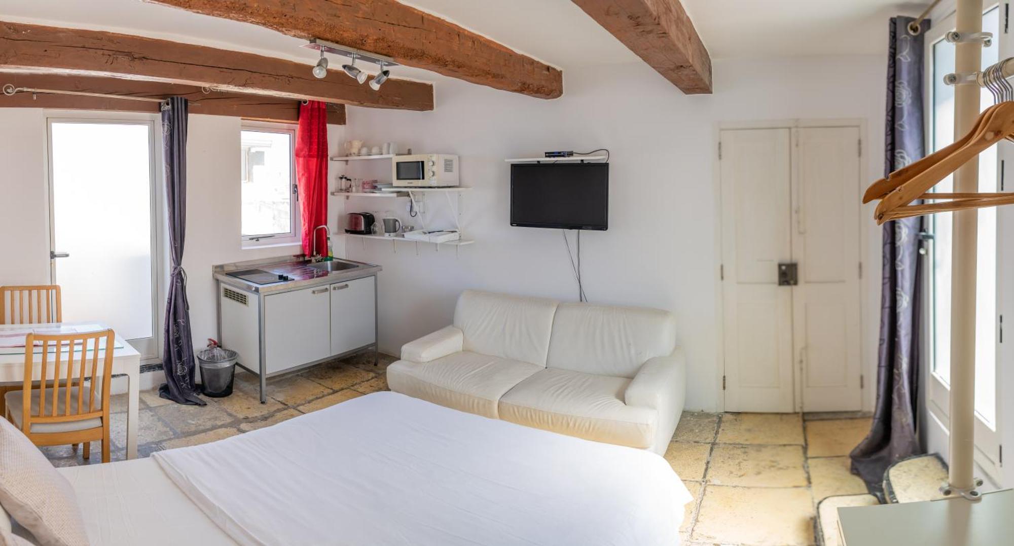 Vallettastay Skyline Sea View Studio