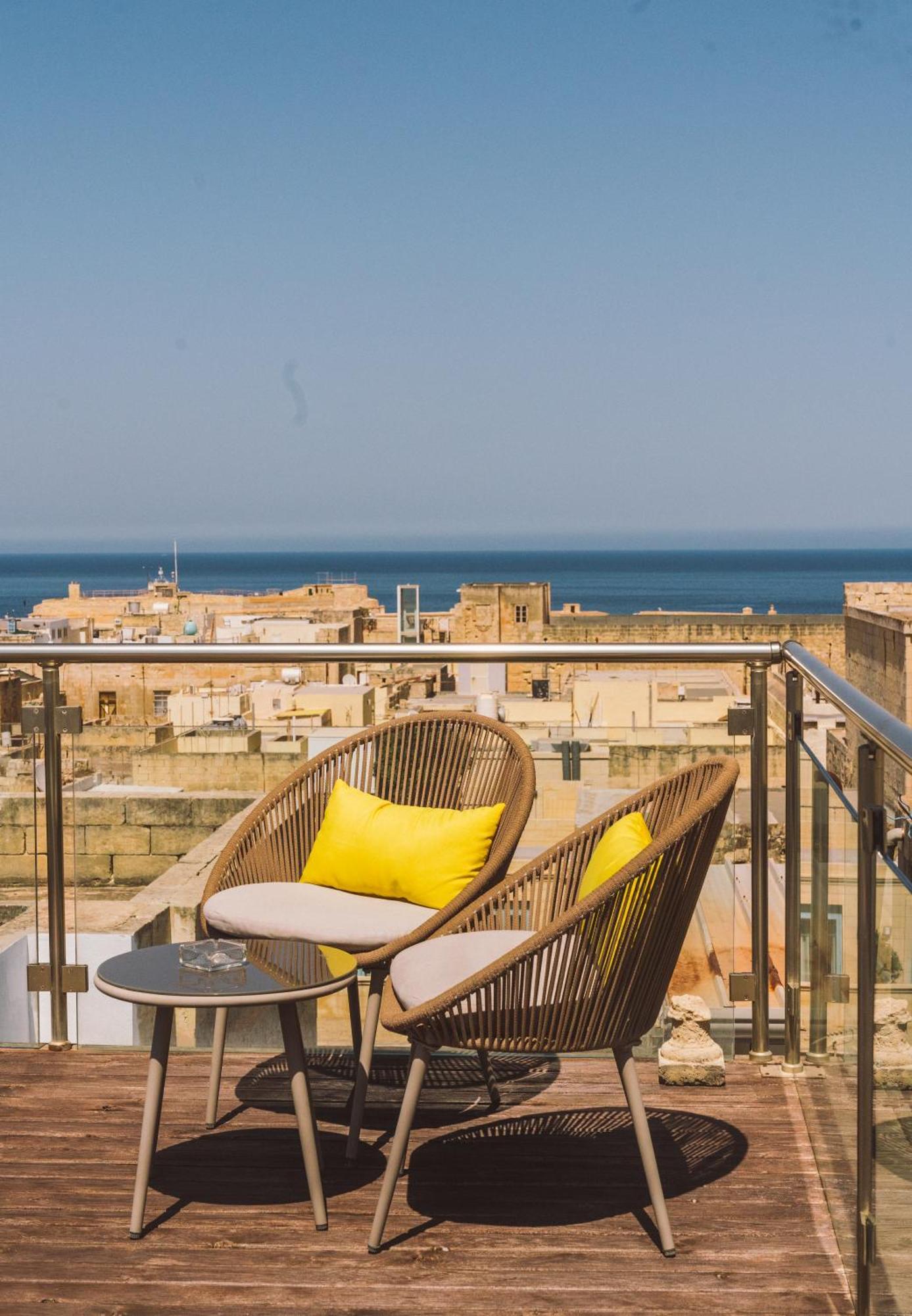 Vallettastay Skyline Sea View Studio Apartment