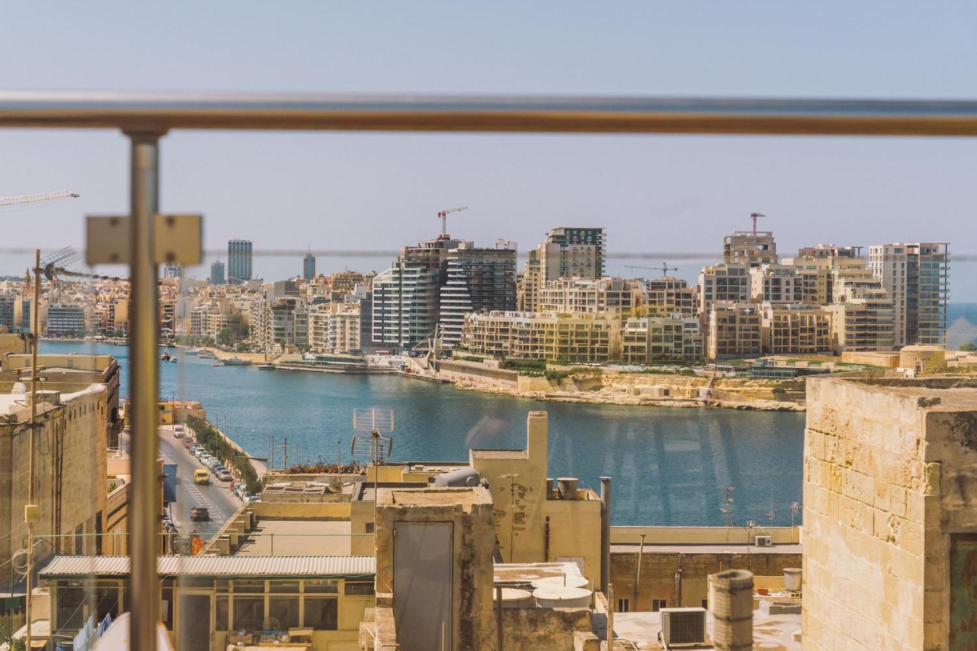 Vallettastay Skyline Sea View Studio Apartment Valletta
