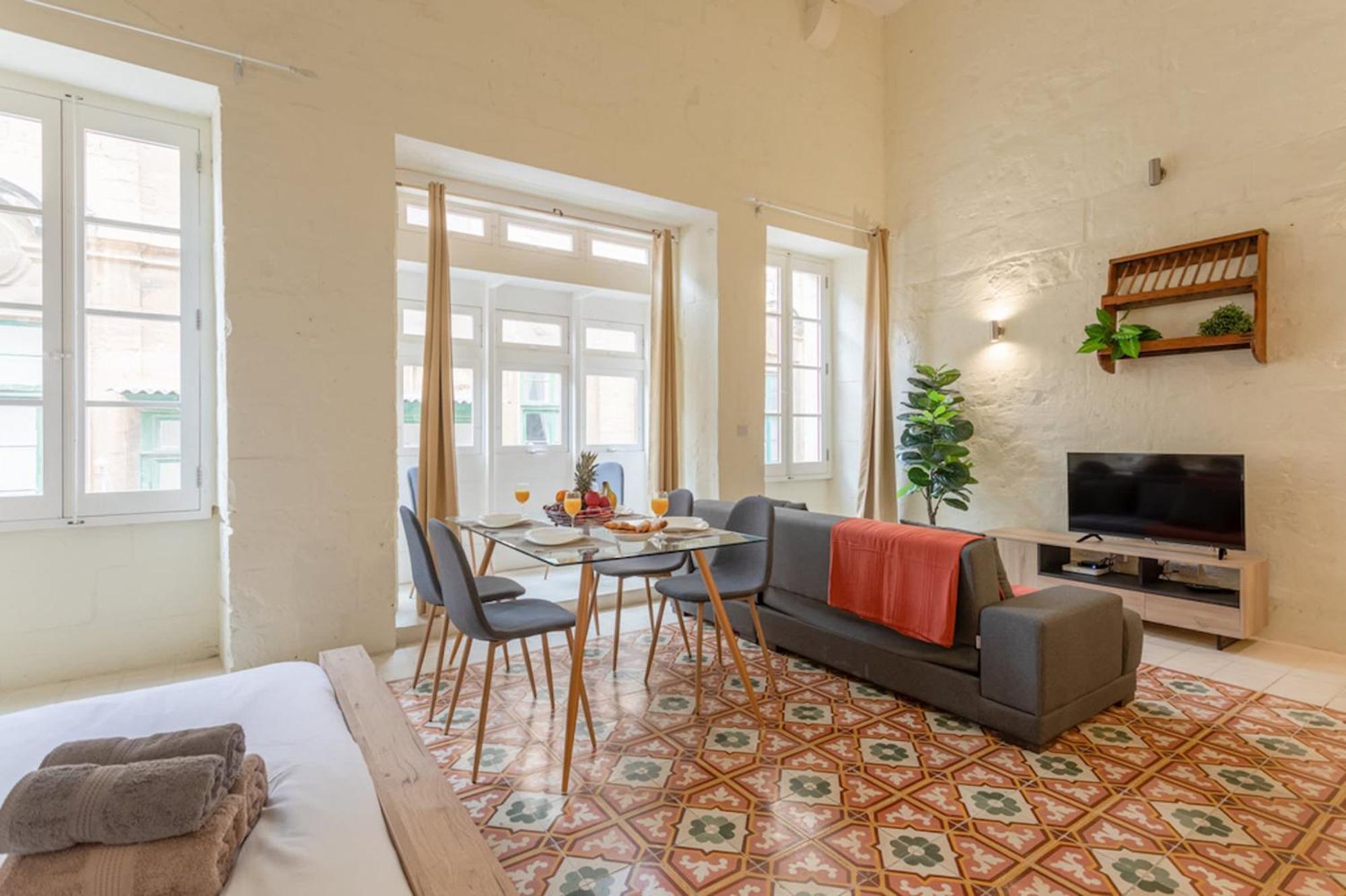 Historic Duplex - Cityapartmentstay *