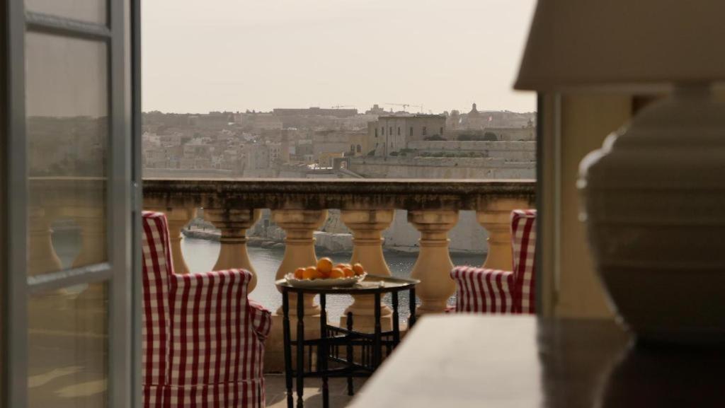 Penthouse W/ Unique Harbour View Valletta