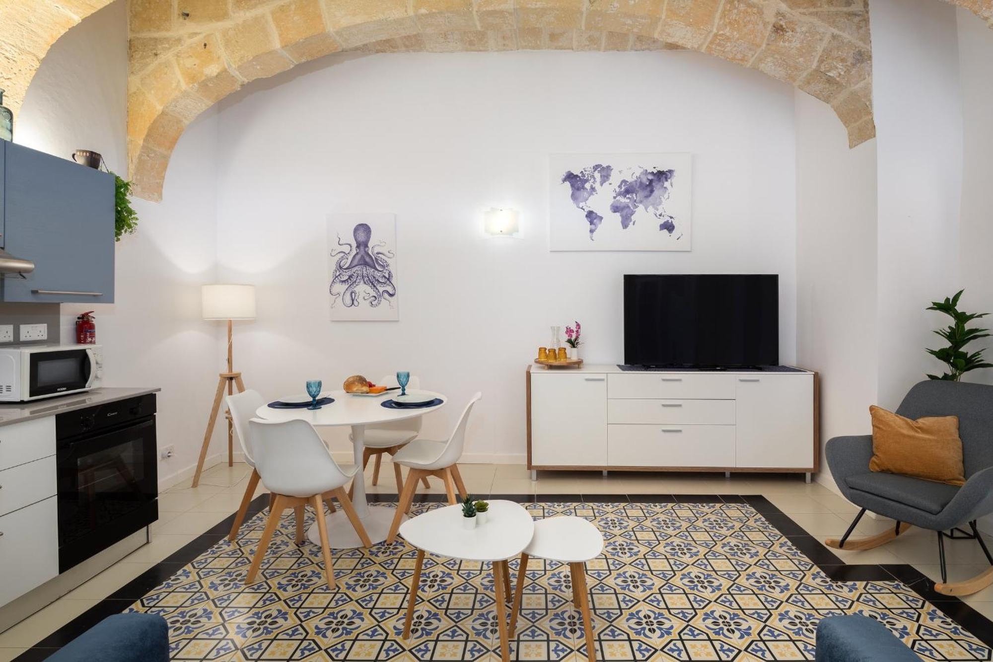Modern Traditional With Maltese Internal Court Yard - Designed With Traditional Stone And Tiling Apartment