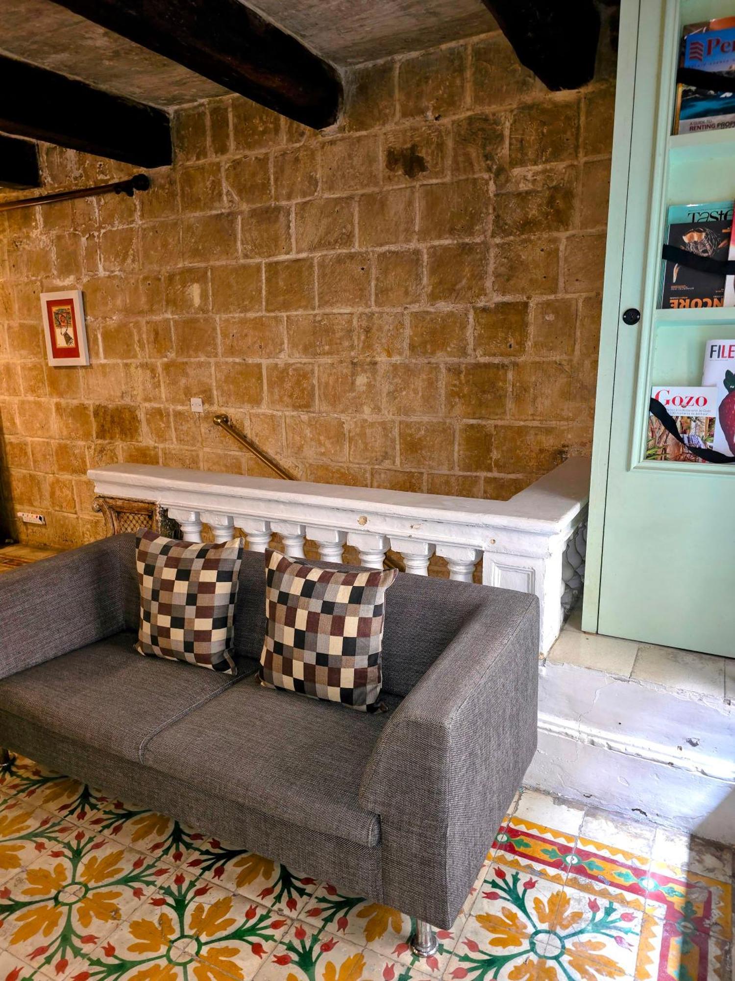 The G-house Apartment *