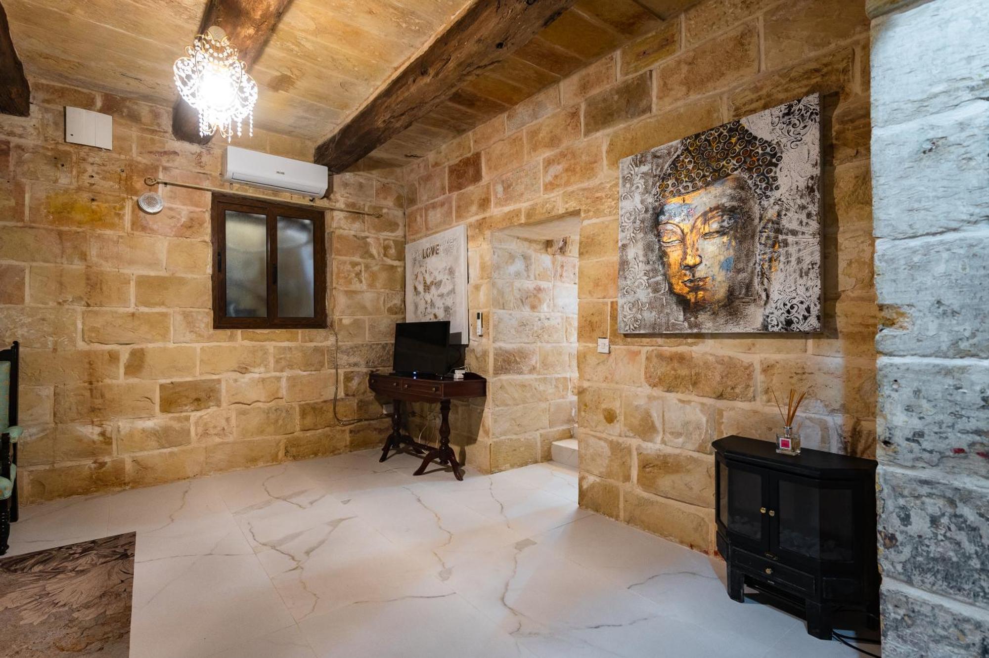 Thor's Space Apartment Valletta